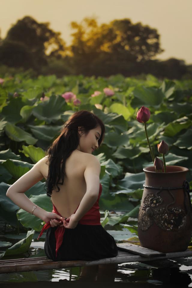 《年轻女教师2》免费观看